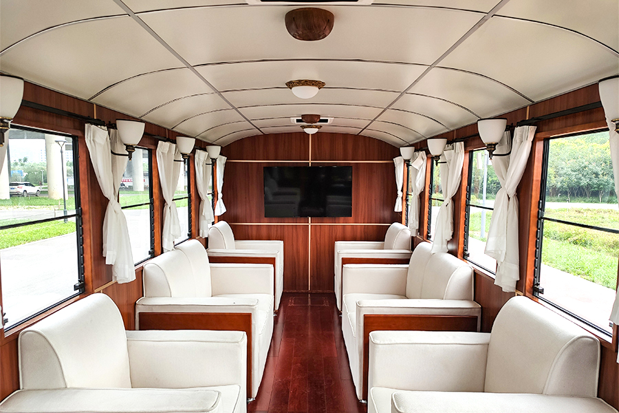 Luxury large trackless simulation train