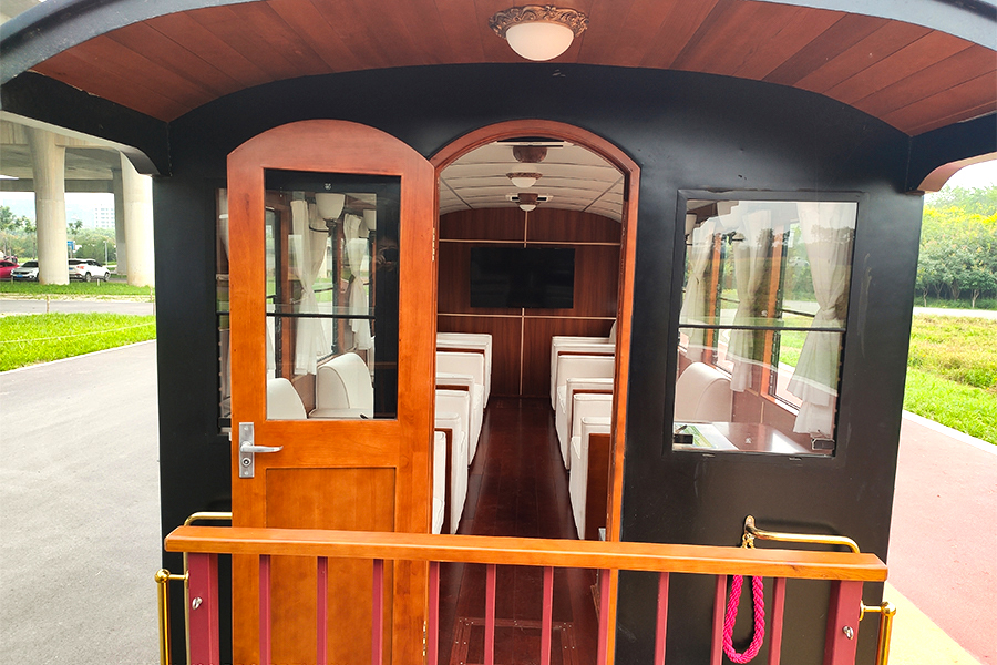 Luxury large trackless simulation train