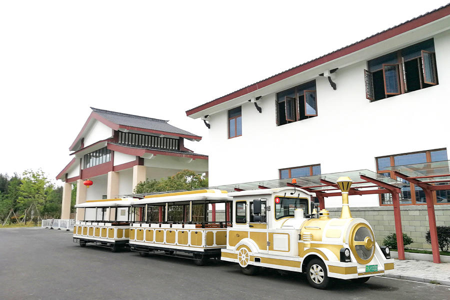 Semi-enclosed carriage 28 elegant large trackless sightseeing train