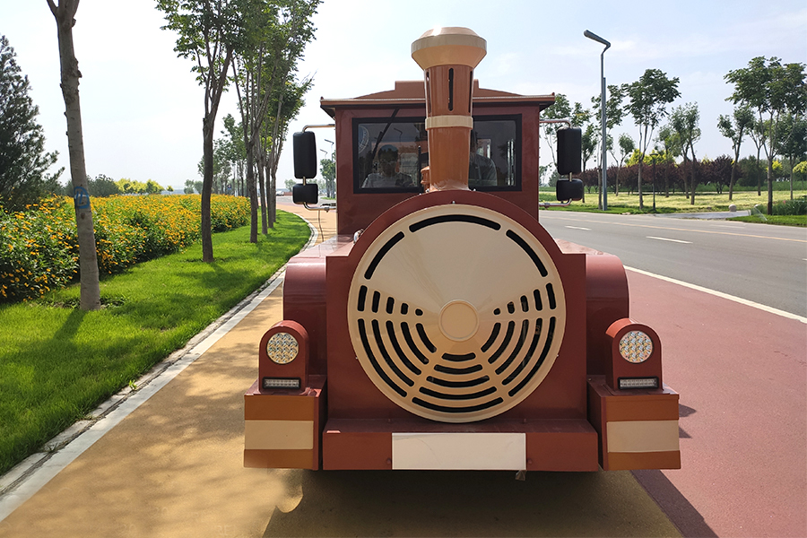 28 elegant large-scale trackless sightseeing trains in closed carriages