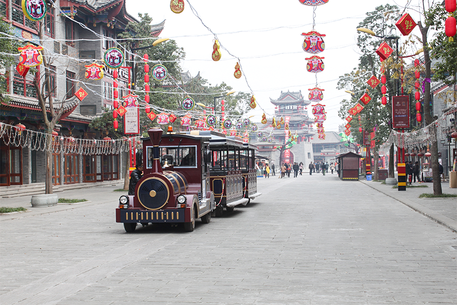 20-seat semi-enclosed carriage classic large trackless sightseeing train