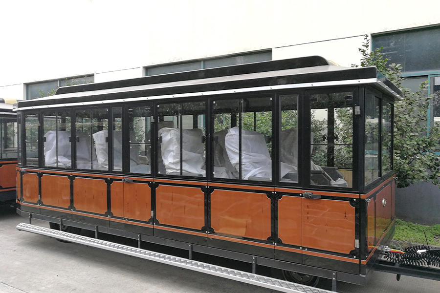 20-seater closed carriage classic large trackless sightseeing train