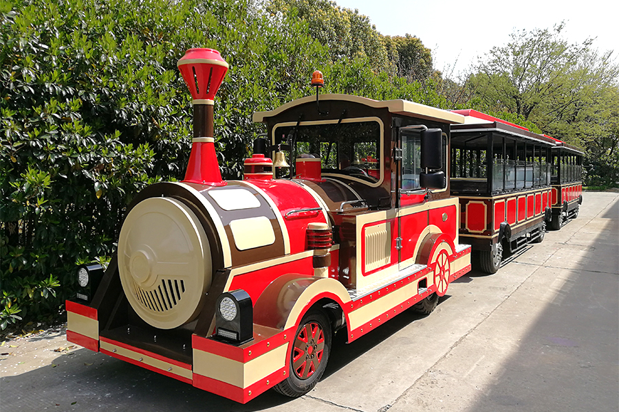 28 elegant large-scale trackless sightseeing trains in closed carriages