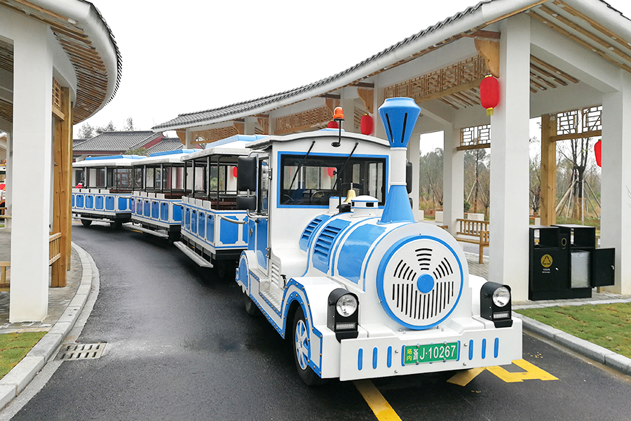 20-seat semi-enclosed carriage classic large trackless sightseeing train
