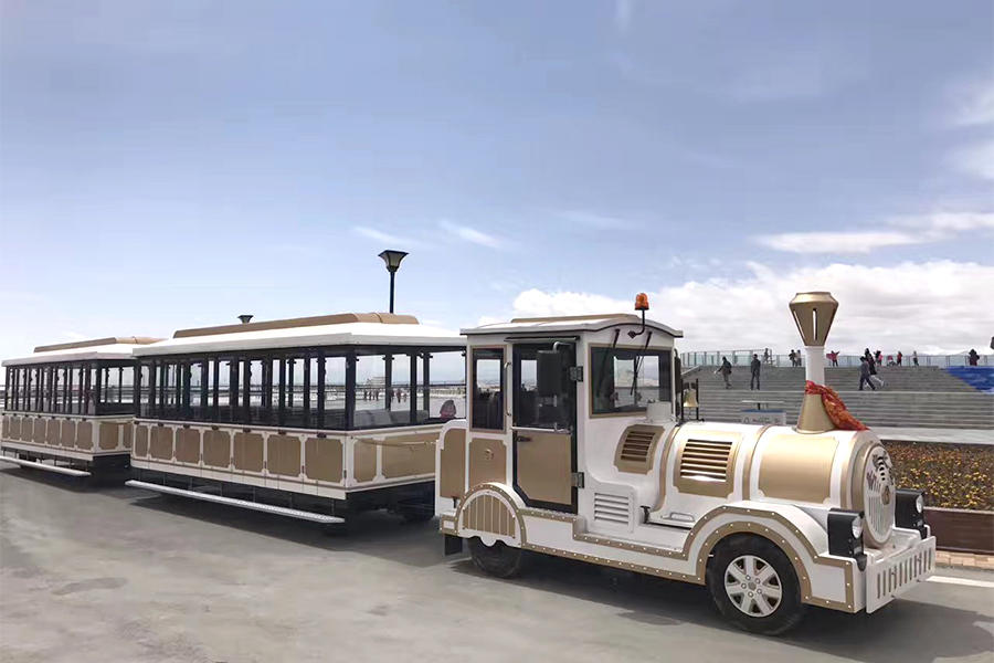 28-seater closed carriage classic large trackless sightseeing train