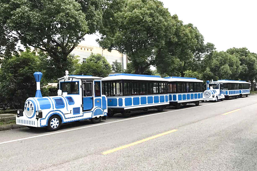28-seater closed carriage classic large trackless sightseeing train