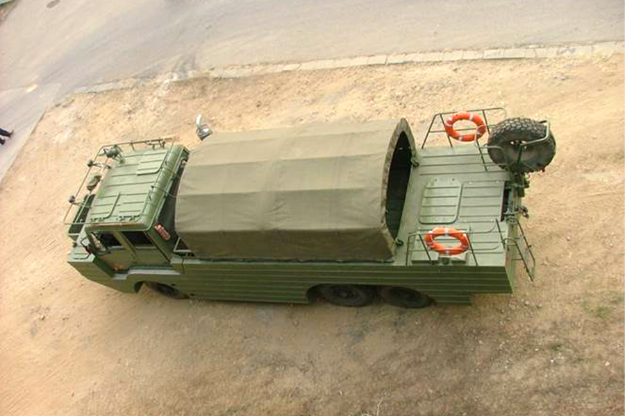 Rescue and rescue version of amphibious vehicle