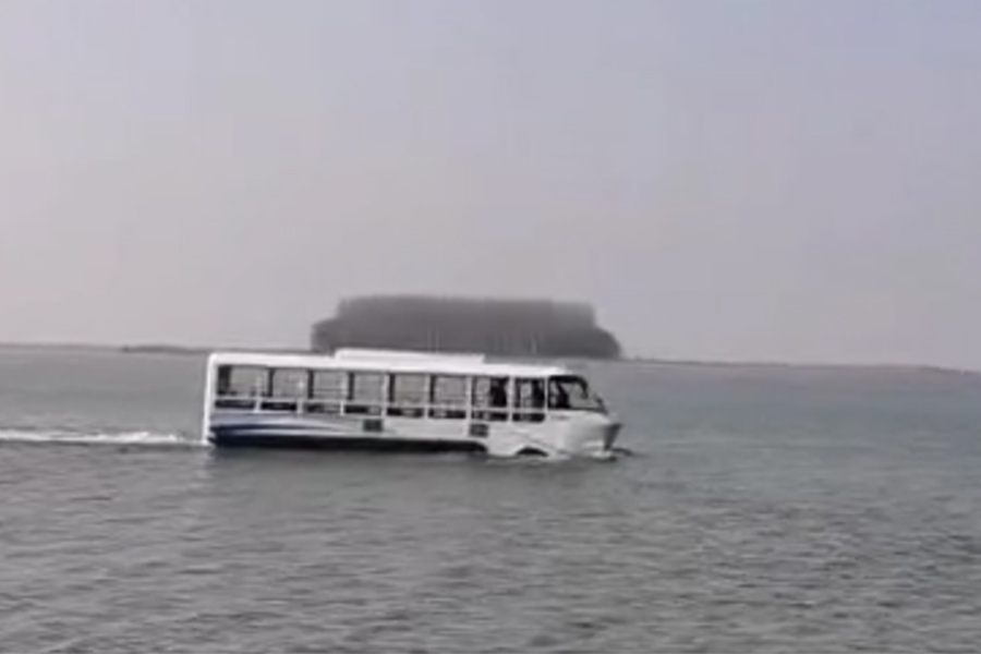 Sightseeing version of the amphibious vehicle